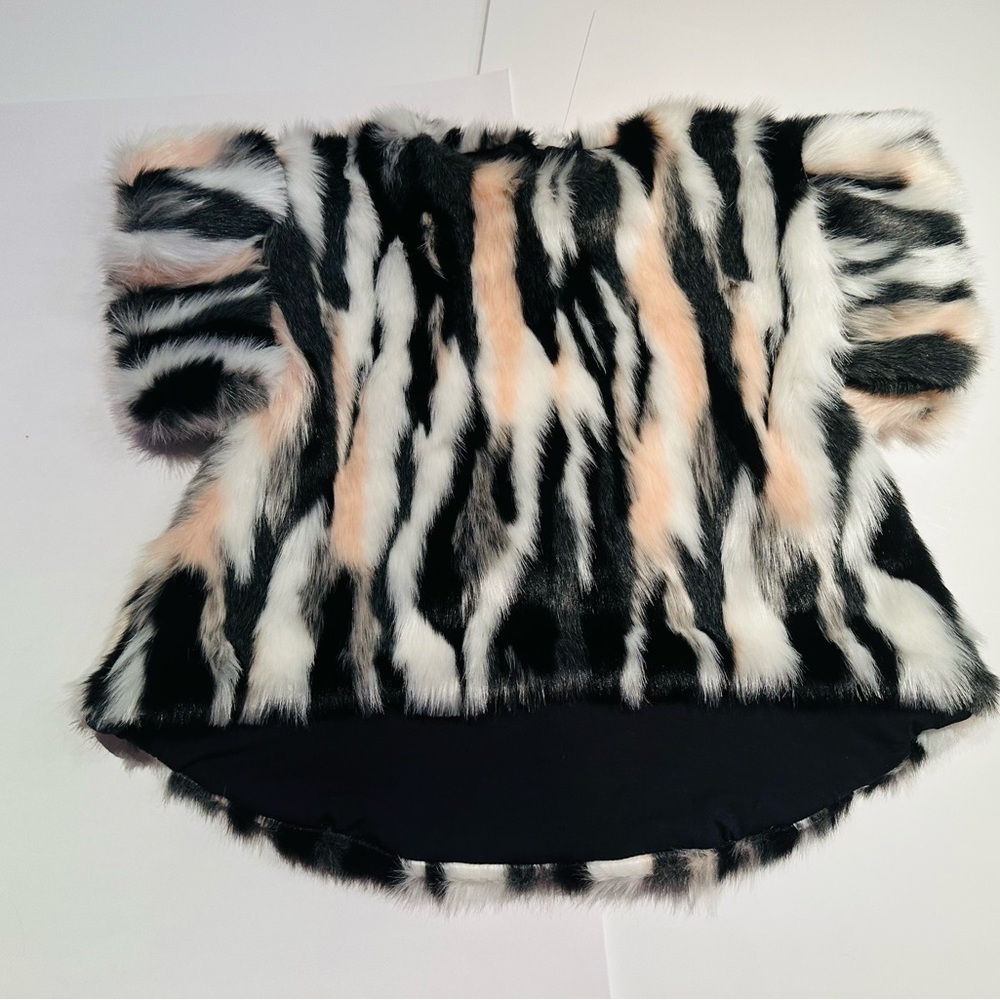 Omamimini Faux Fur Top